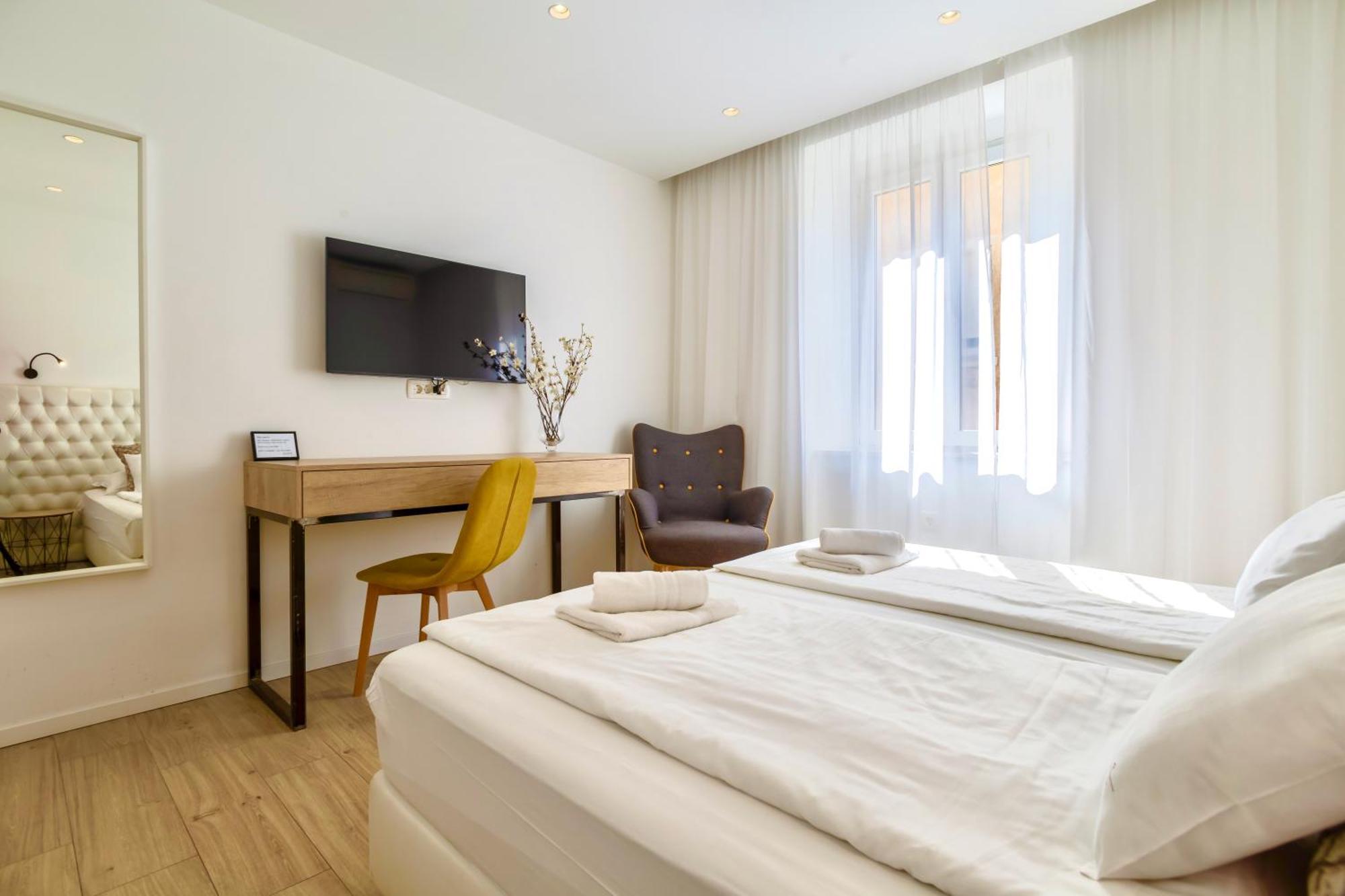 Apartments & Rooms Graso スプリト エクステリア 写真