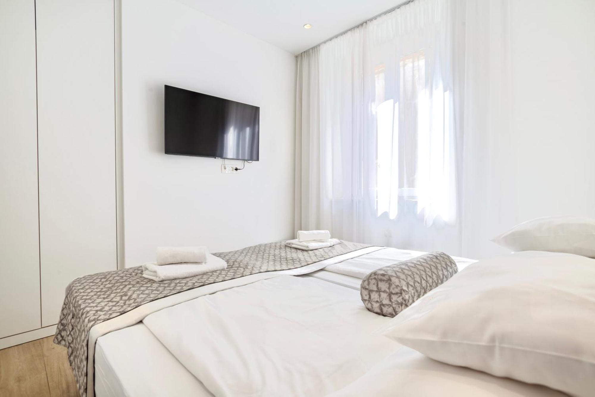 Apartments & Rooms Graso スプリト 部屋 写真