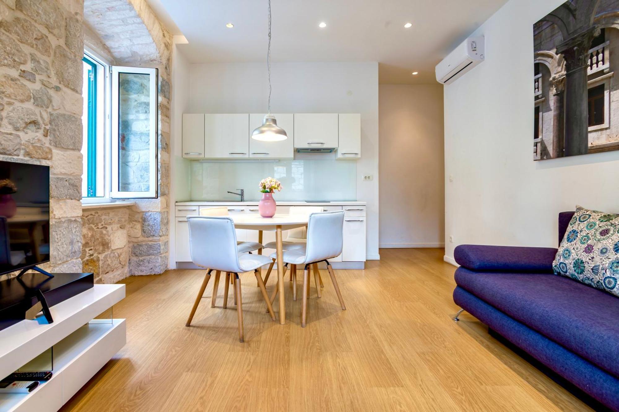Apartments & Rooms Graso スプリト 部屋 写真