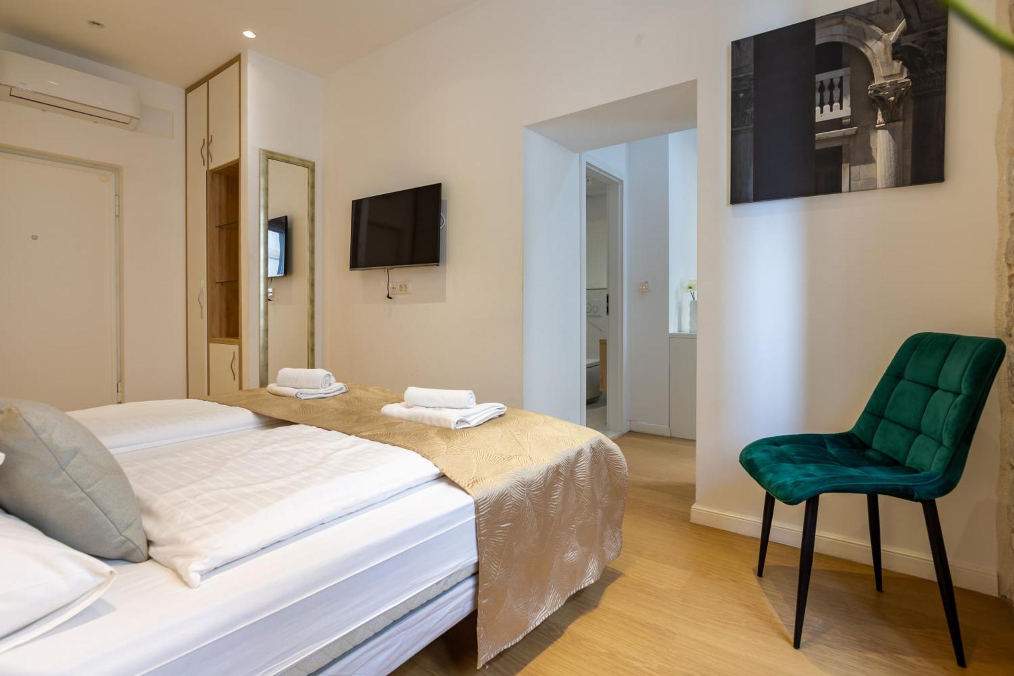 Apartments & Rooms Graso スプリト 部屋 写真