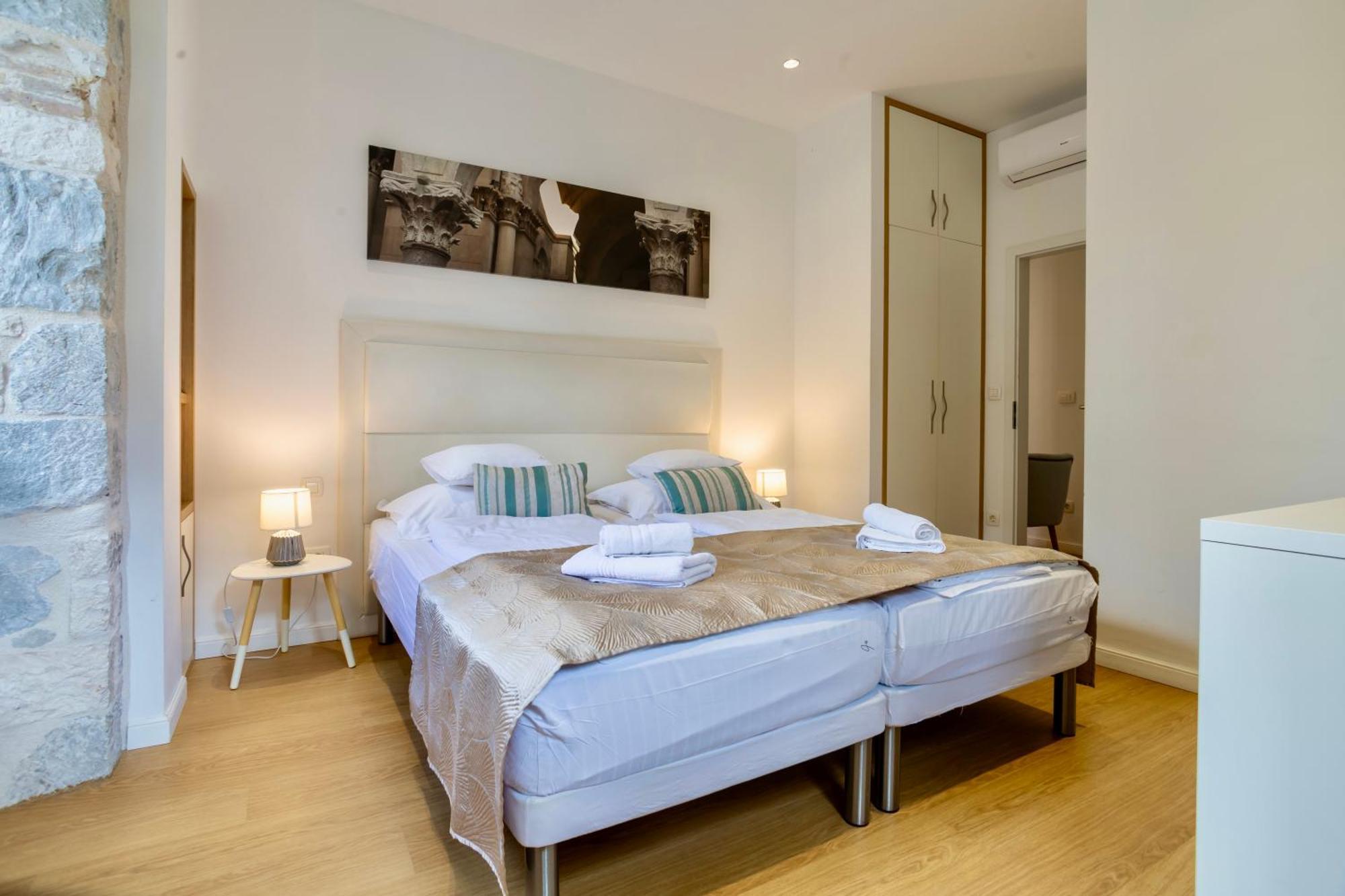 Apartments & Rooms Graso スプリト 部屋 写真