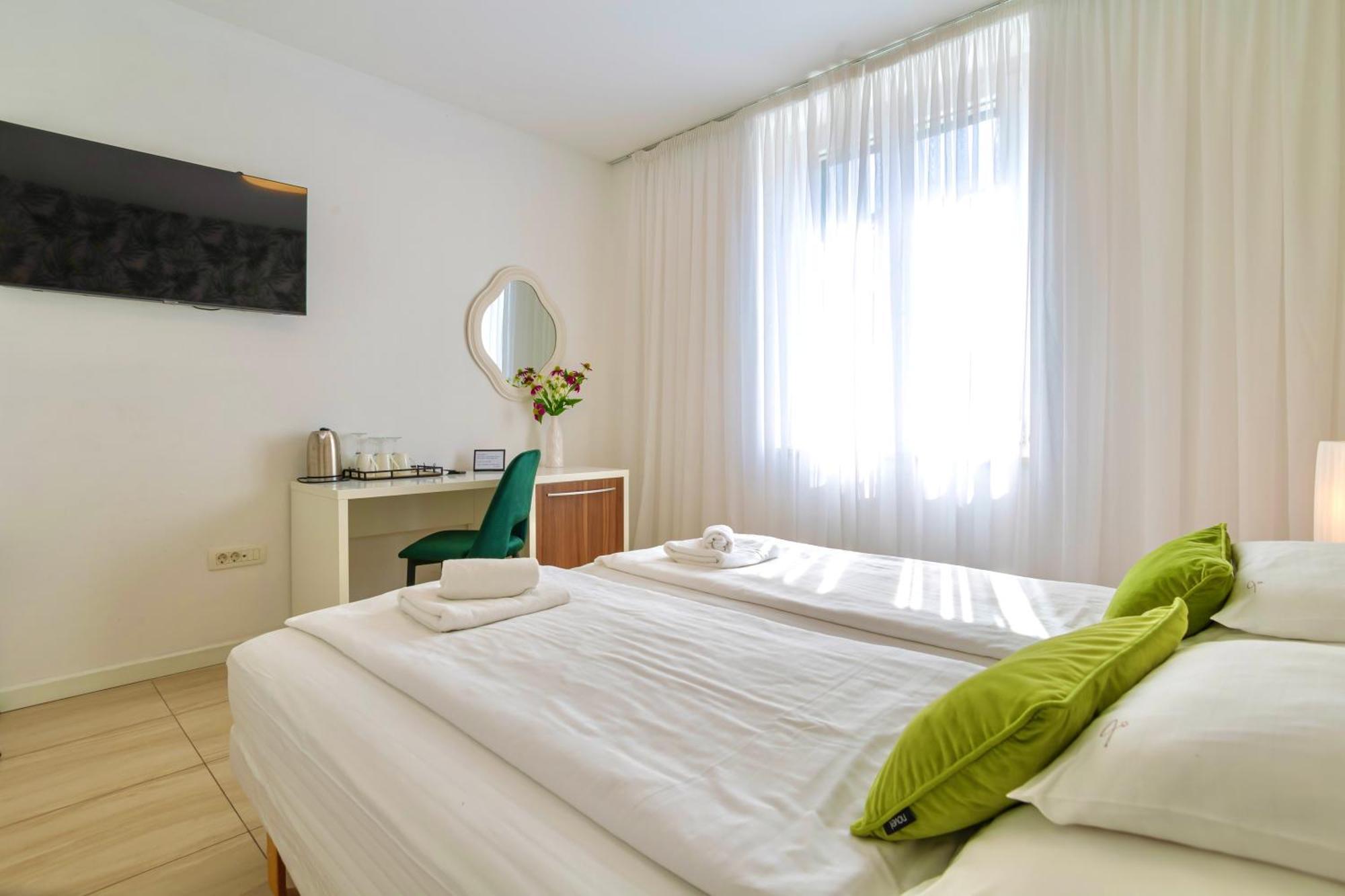 Apartments & Rooms Graso スプリト 部屋 写真