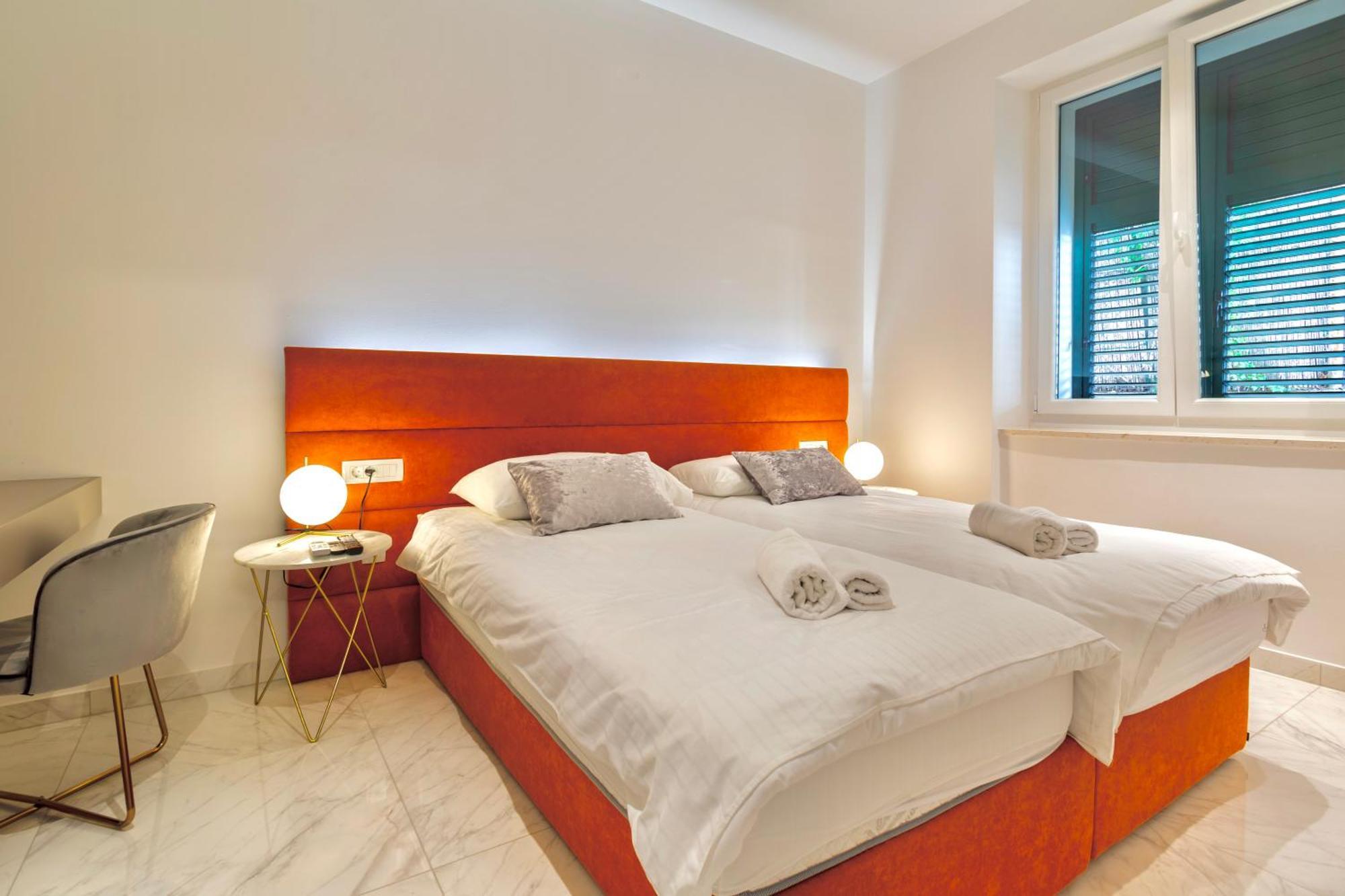Apartments & Rooms Graso スプリト 部屋 写真